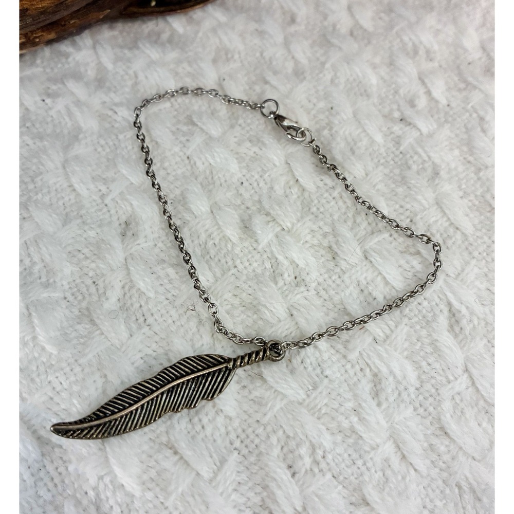 Silver Tone Feather Charm Bracelet Antiqued Boho Western Nature Jewelry